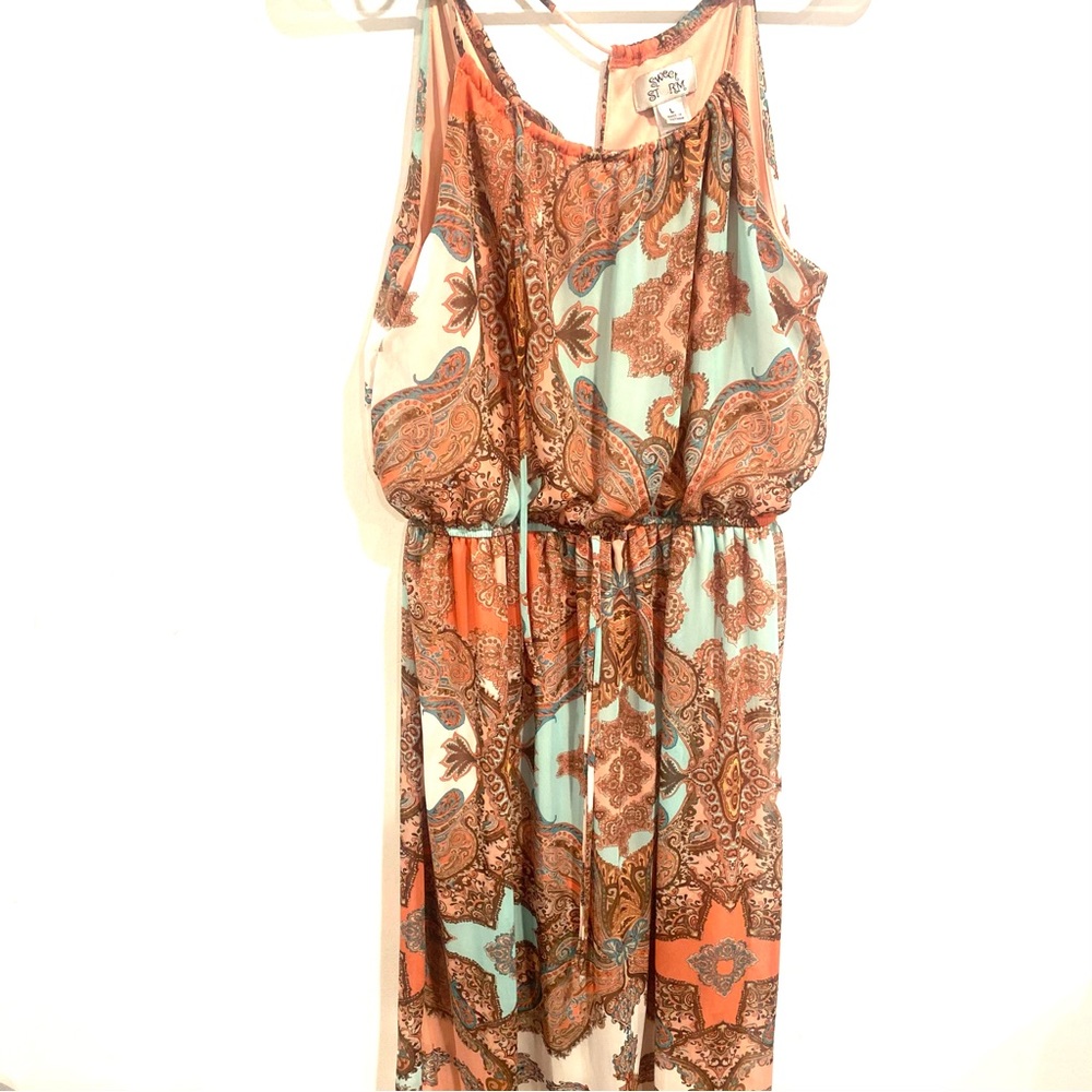 👗 Beautiful Spring/Summer Dress